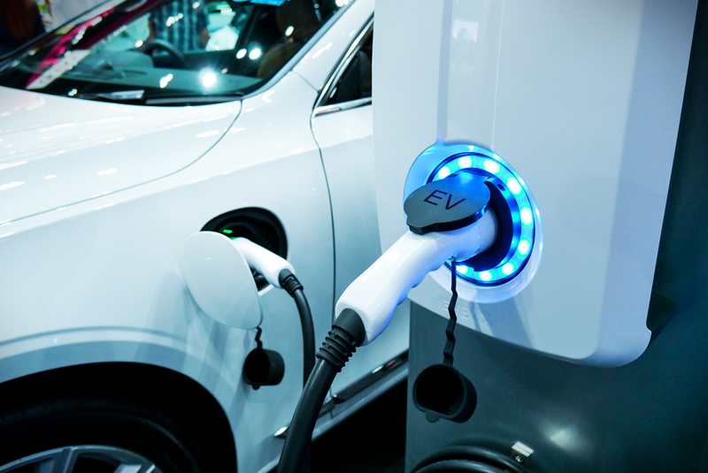 Alternativas al coche eléctrico: ¿Diésel o Híbrido?